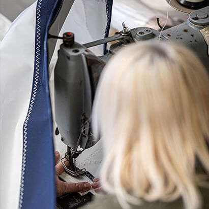 nos realisations voilerie sellerie capote de roof bimini taud voil d’ombrage sea horse cap d’agde copie-22 nos realisations voilerie sellerie capote de roof bimini taud voil d'ombrage sea horse cap d'agde copie-22