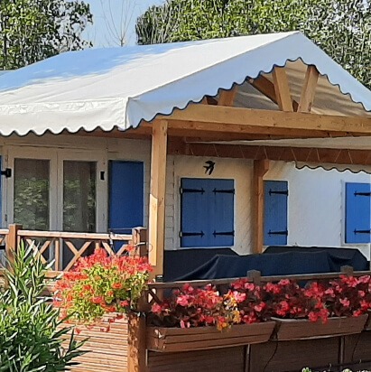 nos realisation voilerie sellerie capote de roof bimini taud voil d’ombrage sea horse cap d’agde copie-4 nos realisation voilerie sellerie capote de roof bimini taud voil d'ombrage sea horse cap d'agde copie-2